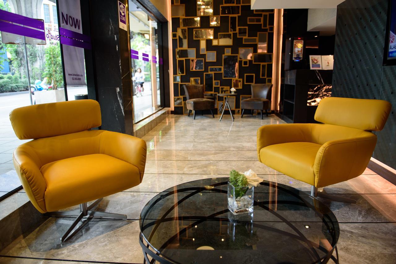 Studio Ekamai - SHA Certified Bangkok Esterno foto